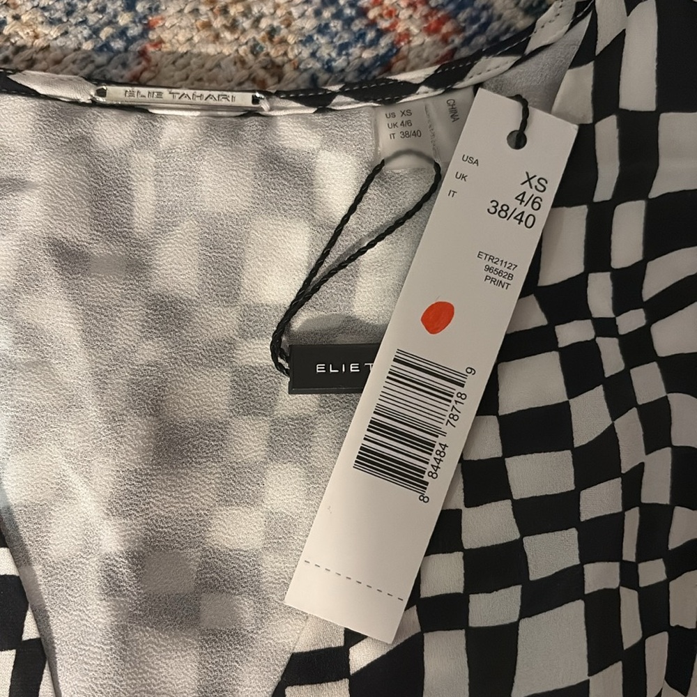 Elie Tahari Black/White Printed Surplice Silk Midi Dress SZ XS NWT - Picture 4 of 8